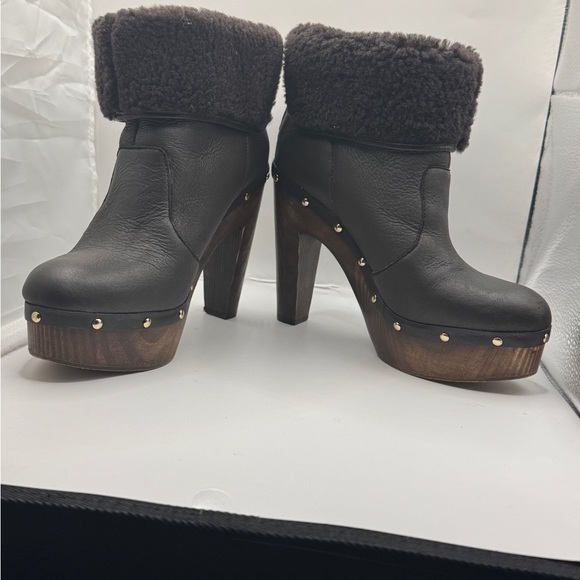 Eli Tahari Black Leather Shearling-Lined Convertible Platform Ankle Boots 37 - Picture 3 of 17